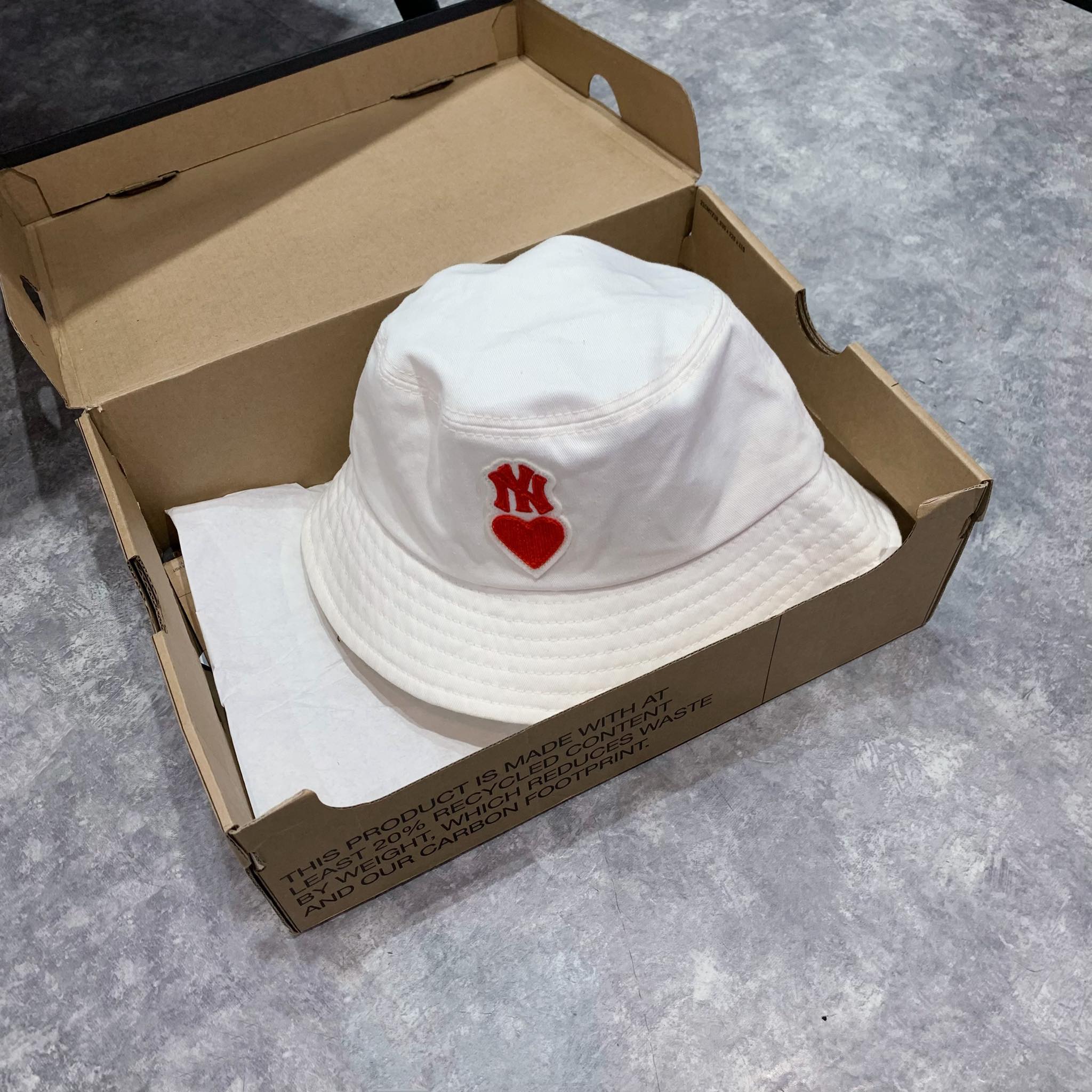 Mua Mũ MLB Bucket Heart Cotton Dome Hat Boston Red Sox 3AHTD091N43GRS Màu Ghi Sáng Size 57 MLB Mua tại Vua Hàng Hiệu h056549 #17 Mua Mũ MLB Bucket Heart Cotton Dome Hat Boston Red Sox 3AHTD091N43GRS Màu Ghi Sáng Size 57 MLB Mua tại Vua Hàng Hiệu h056549